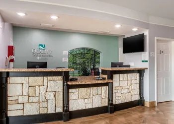 Quality Inn & Suites at The Outlets Mercedes/Weslaco hotel thumbnail 2