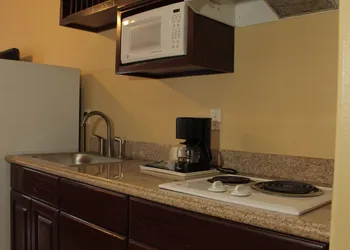Quality Inn & Suites at The Outlets Mercedes/Weslaco hotel thumbnail 8