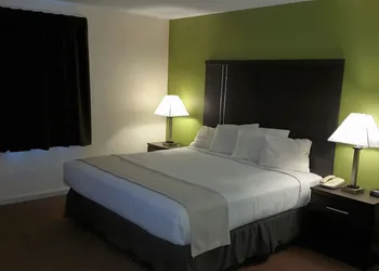 Mountain Valley Inn Dillard hotel thumbnail 4