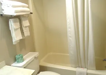 Knights Inn Paxinos hotel thumbnail 2
