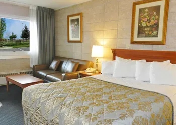 Capri Inn hotel thumbnail 5