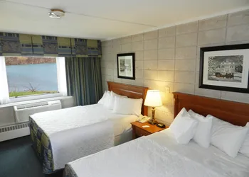 Capri Inn hotel thumbnail 6