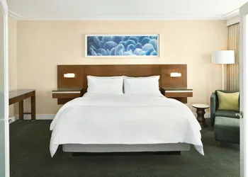 The Westin Wall Centre, Vancouver Airport hotel thumbnail 4