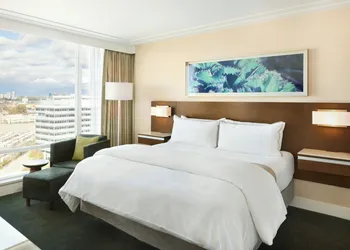 The Westin Wall Centre, Vancouver Airport hotel thumbnail 8