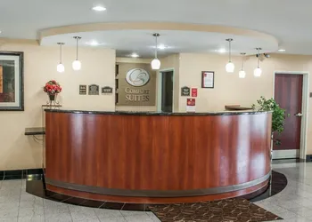 Comfort Suites near Indianapolis Airport hotel thumbnail 3