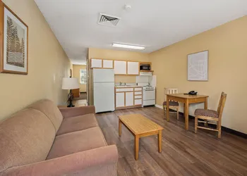 Affordable Suites Myrtle Beach hotel thumbnail 7