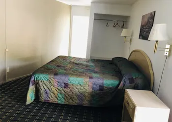 Motel Garberville hotel thumbnail 3