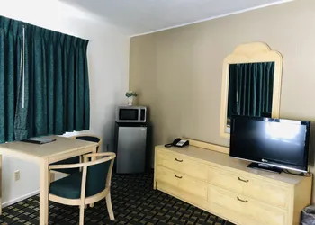 Motel Garberville hotel thumbnail 4