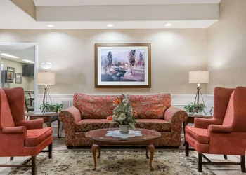 Baymont by Wyndham Waycross hotel thumbnail 2