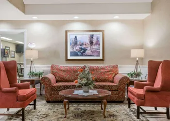 Baymont by Wyndham Waycross hotel thumbnail 2