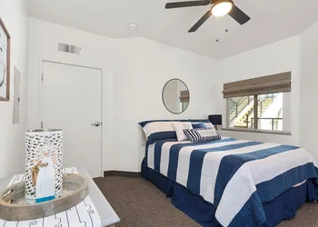 Beach House Inn & Suites hotel thumbnail 3
