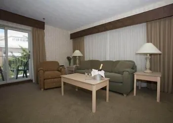 Winnapaug Inn hotel thumbnail 4