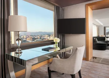 The Ritz-Carlton, Los Angeles hotel thumbnail 6