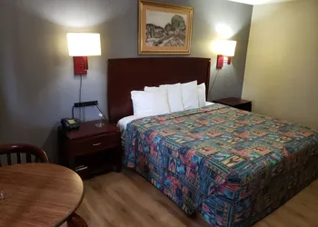 River Heights Motel hotel thumbnail 3