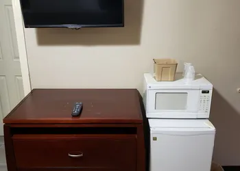 River Heights Motel hotel thumbnail 5