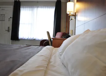 Moonlight Inn and Suites hotel thumbnail 6
