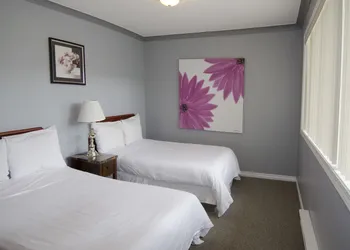 Tiki Shores Inn & Suites hotel thumbnail 7