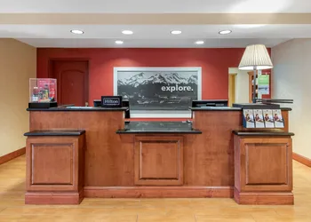 Hampton Inn & Suites Arcata hotel thumbnail 3