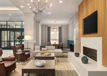Hilton Garden Inn Arlington-Shirlington hotel thumbnail 6