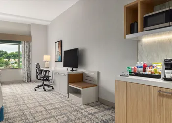 Hilton Garden Inn Arlington-Shirlington hotel thumbnail 7