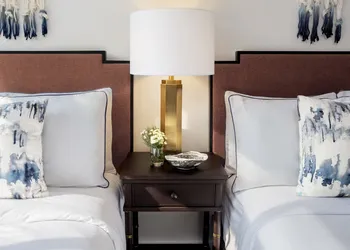 Redford Hotel hotel thumbnail 8