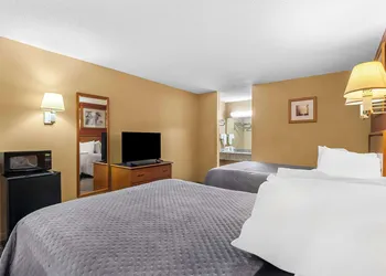 Americas Best Value Inn Athens, TN hotel thumbnail 7