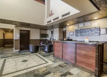 Econo Lodge hotel thumbnail 6