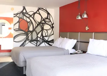 University Inn hotel thumbnail 8