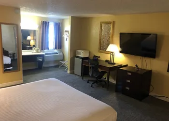 Nendels Inn & Suites hotel thumbnail 4