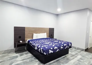Airway Inn - IAH Airport hotel thumbnail 7