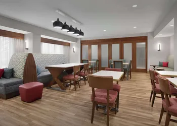 Hampton Inn Yorkville hotel thumbnail 2
