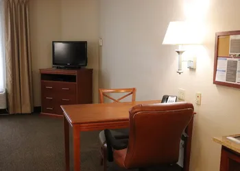 Candlewood Suites Cape Girardeau by IHG hotel thumbnail 6