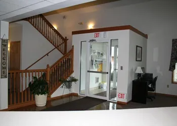 River Valley Inn & Suites hotel thumbnail 2