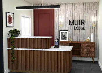 Muir Lodge Motel hotel thumbnail 2