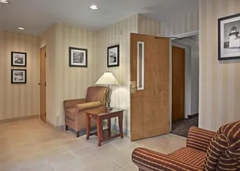 Rosemont Suites hotel thumbnail 2