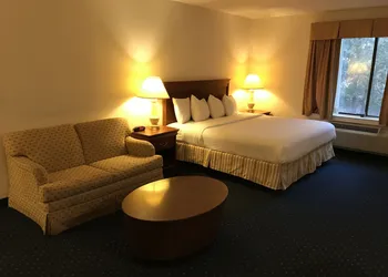 Rosemont Suites hotel thumbnail 6