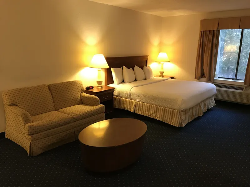 Rosemont Suites hotel detail image 6