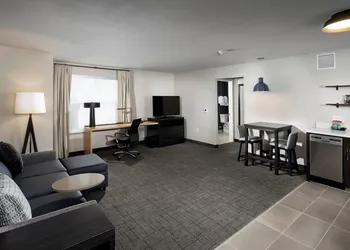 Residence Inn By Marriott Milwaukee Brookfield hotel thumbnail 8