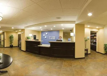Holiday Inn Express Hotel & Suites Malone by IHG hotel thumbnail 2