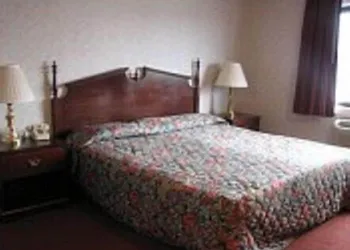Rodeway Inn Syracuse Carrier Circle hotel thumbnail 7
