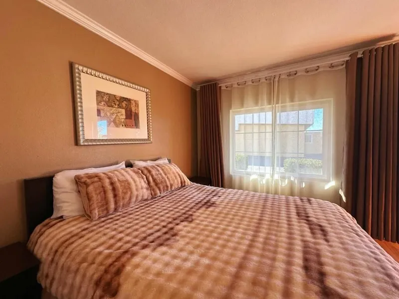 Royal Inn & Suites hotel detail image 6