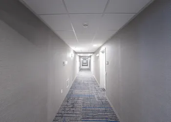 Hampton Inn & Suites Seattle/Kent,WA hotel thumbnail 4