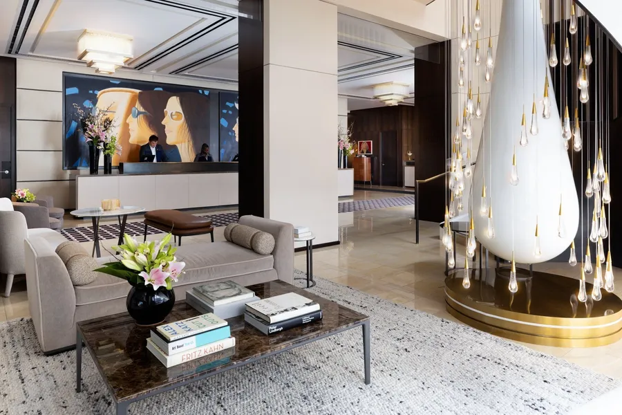 The Langham, New York, Fifth Avenue hotel detail image 2