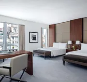 The Langham, New York, Fifth Avenue hotel detail image 4