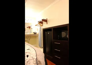 Lombard Plaza Motel hotel thumbnail 6