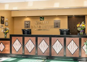 Quality Inn & Suites hotel thumbnail 2