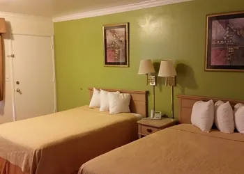 Kelseyville Motel hotel thumbnail 5