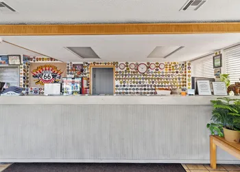 Economy Inn Barstow hotel thumbnail 2