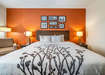 Rest Well Inn & Suites hotel thumbnail 6