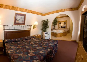 North Country Inn & Suites hotel thumbnail 7